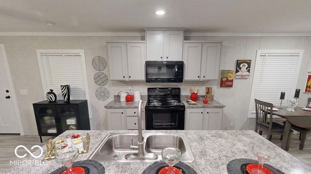 318 Lazy River Road, Cloverdale, IN 46120