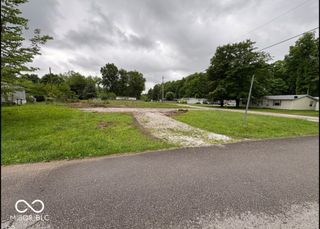 318 Lazy River Road, Cloverdale, IN 46120