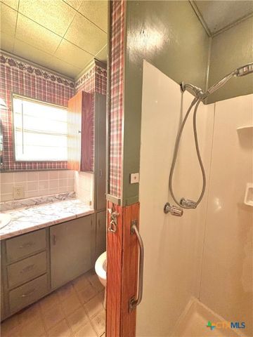 509 N 9th Street, Port O'connor, TX 77982