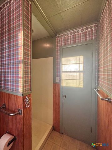 509 N 9th Street, Port O'connor, TX 77982