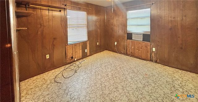 509 N 9th Street, Port O'connor, TX 77982