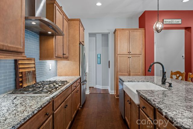 620 Tallulah Falls Drive, Denver, NC 28037