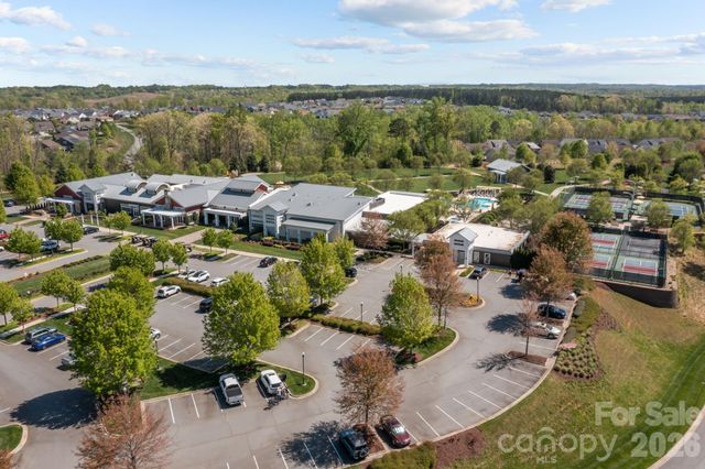 620 Tallulah Falls Drive, Denver, NC 28037