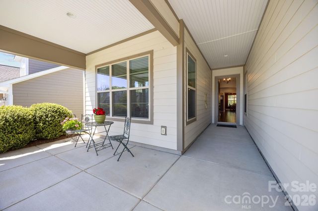 620 Tallulah Falls Drive, Denver, NC 28037