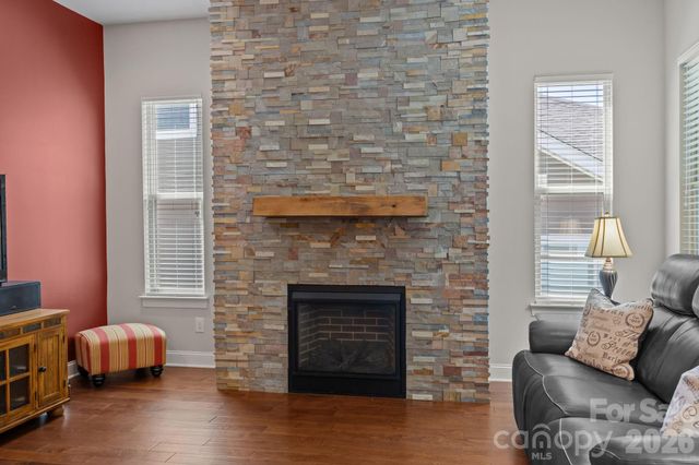 620 Tallulah Falls Drive, Denver, NC 28037