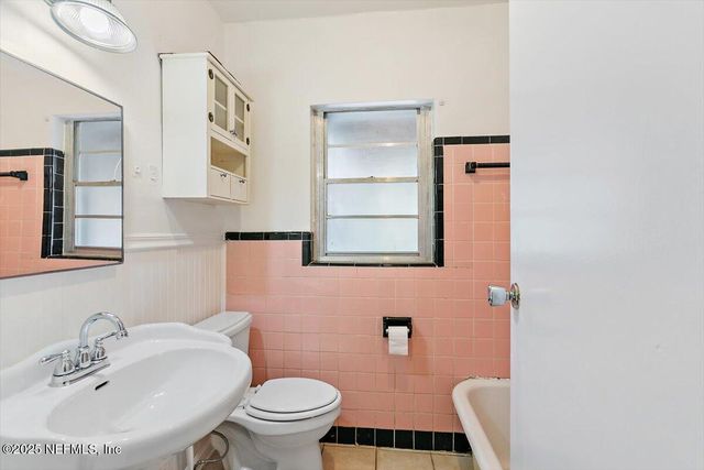 1402 JAMES Street, Jacksonville, FL 32205