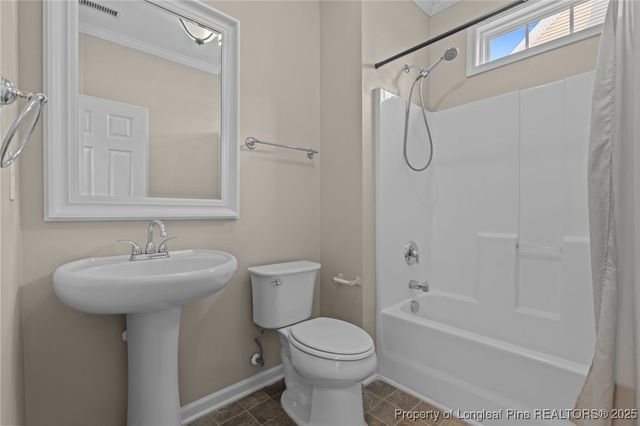 808 Camwheel Drive, Hope Mills, NC 28348