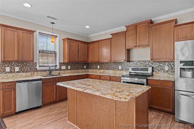 808 Camwheel Drive, Hope Mills, NC 28348