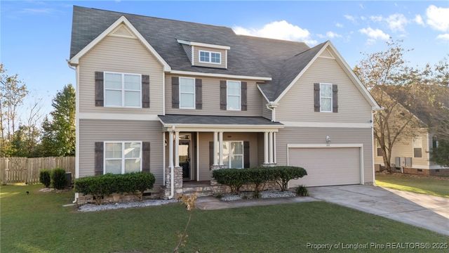 808 Camwheel Drive, Hope Mills, NC 28348