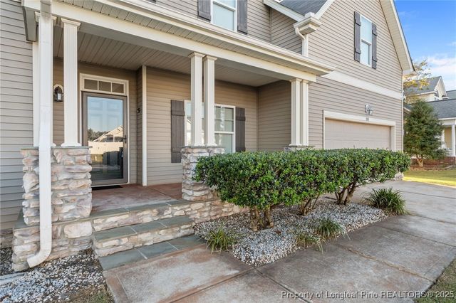 808 Camwheel Drive, Hope Mills, NC 28348