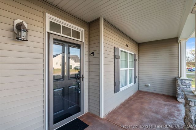 808 Camwheel Drive, Hope Mills, NC 28348