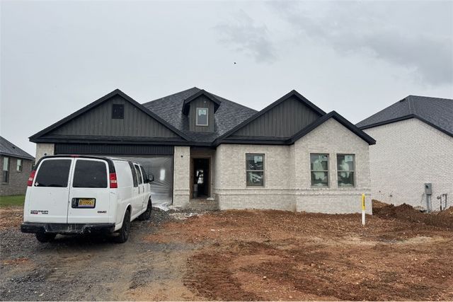 7002 SW Orange Avenue, Bentonville, AR 72713