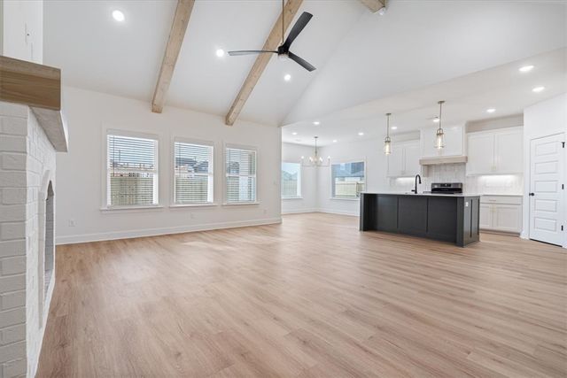 7002 SW Orange Avenue, Bentonville, AR 72713