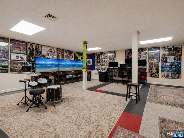 69 Davey Drive 176, West Orange, NJ 07052