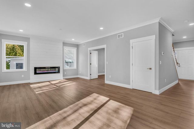 66 CLEARWATER DR, Waretown, NJ 08758