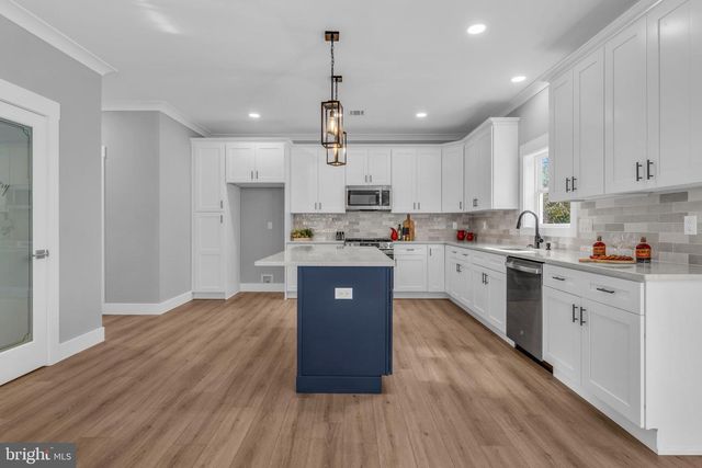 66 CLEARWATER DR, Waretown, NJ 08758