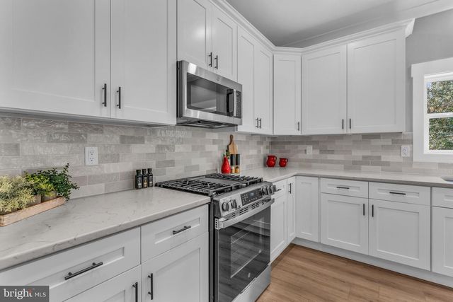 66 CLEARWATER DR, Waretown, NJ 08758