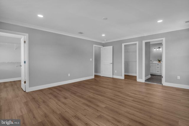 66 CLEARWATER DR, Waretown, NJ 08758