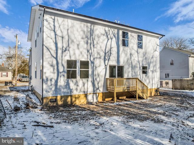 66 CLEARWATER DR, Waretown, NJ 08758