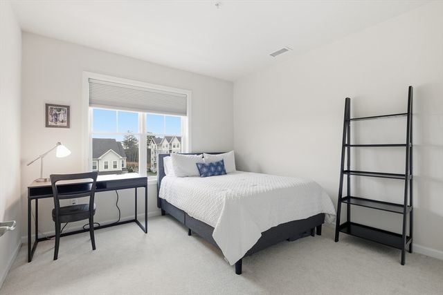 401 Emery Ln 304, Sudbury, MA 01776