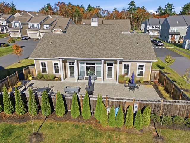 401 Emery Ln 304, Sudbury, MA 01776