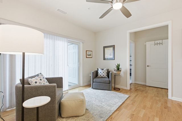 401 Emery Ln 304, Sudbury, MA 01776