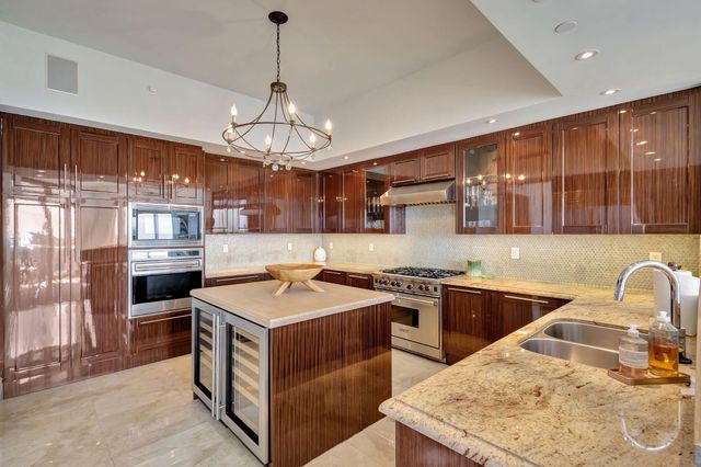 2700 N Ocean Drive 804a, Riviera Beach, FL 33404