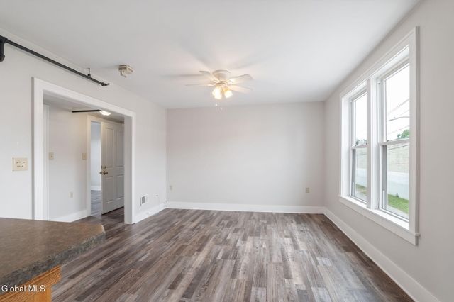 208 Front Street, Schenectady, NY 12305