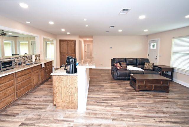 289 County Road 4192, Quitman, TX 75783