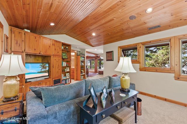 360 E Ganos Ln, Harrison, ID 83833