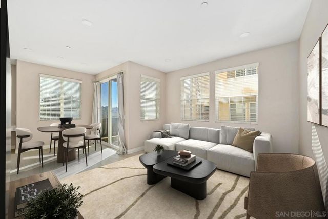 5074 Cascade Way 102, Oceanside, CA 92057