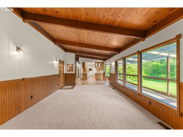 2233 RIVERSIDE Dr, Myrtle Creek, OR 97457