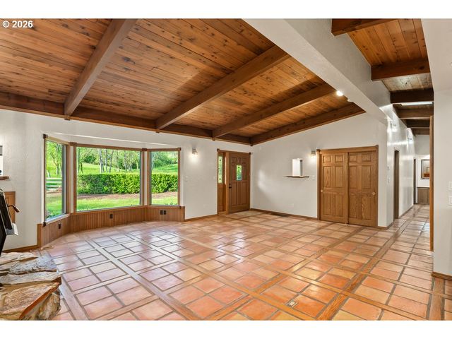 2233 RIVERSIDE Dr, Myrtle Creek, OR 97457