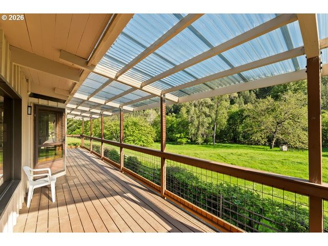 2233 RIVERSIDE Dr, Myrtle Creek, OR 97457
