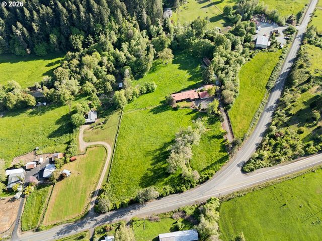 2233 RIVERSIDE Dr, Myrtle Creek, OR 97457