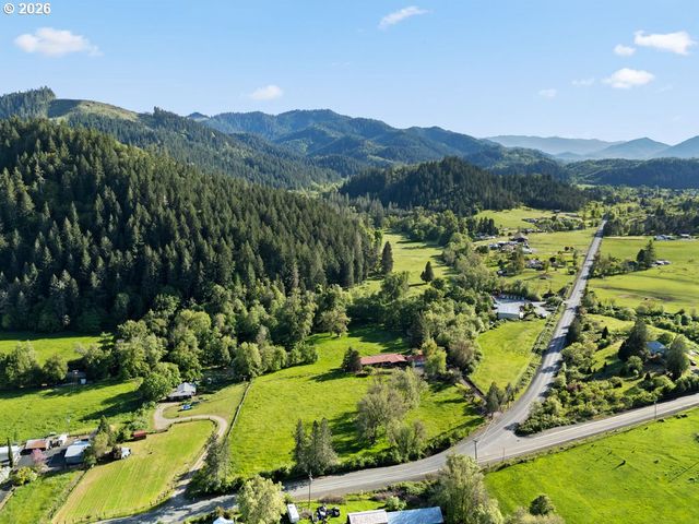 2233 RIVERSIDE Dr, Myrtle Creek, OR 97457