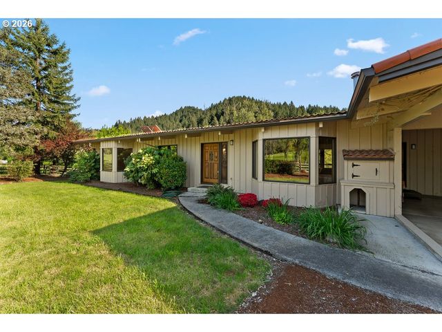 2233 RIVERSIDE Dr, Myrtle Creek, OR 97457