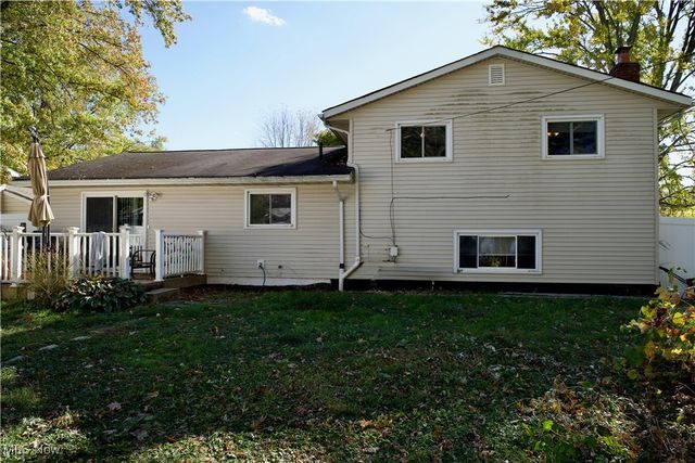 28130 Angela Drive, North Olmsted, OH 44070