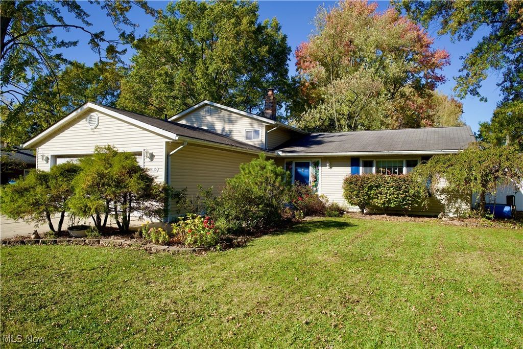 28130 Angela Drive, North Olmsted, OH 44070