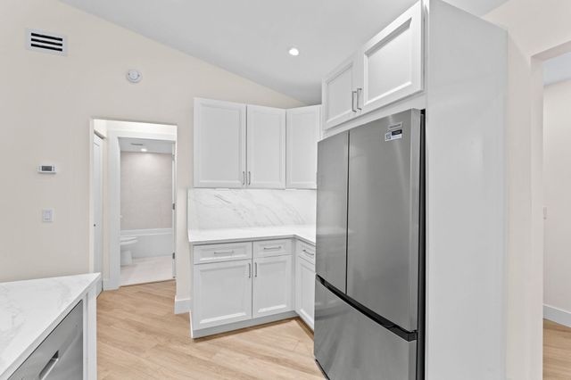 1658 Royal Forest Court Court, West Palm Beach, FL 33406