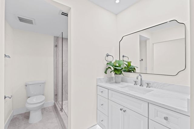 1658 Royal Forest Court Court, West Palm Beach, FL 33406