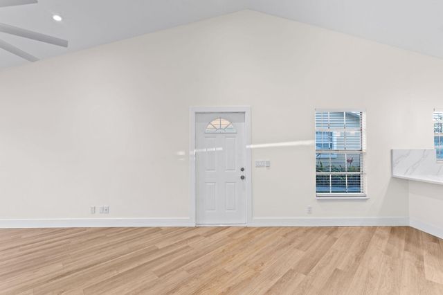 1658 Royal Forest Court Court, West Palm Beach, FL 33406