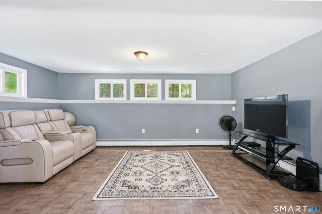200 Hemlock Point Drive, Coventry, CT 06238
