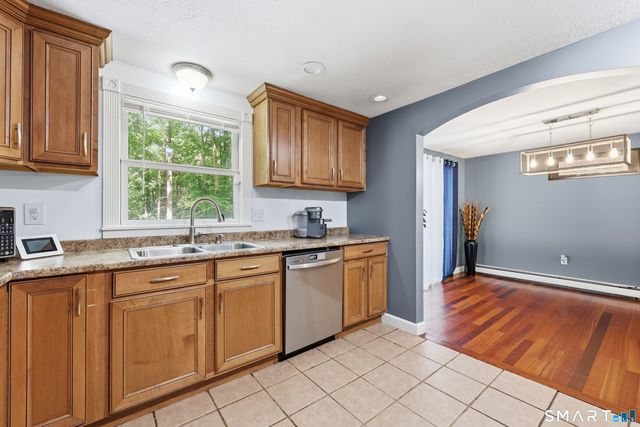 200 Hemlock Point Drive, Coventry, CT 06238