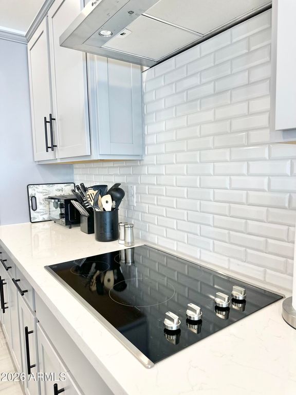 Image 15 of property listing at 16783 W CANTERBURY Drive, Surprise, AZ 85388