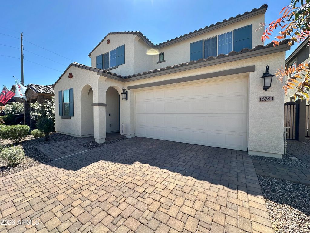 Image 3 of property listing at 16783 W CANTERBURY Drive, Surprise, AZ 85388