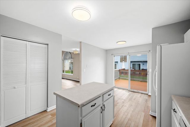 4233 Springlake Drive, Lake In The Hills, IL 60156