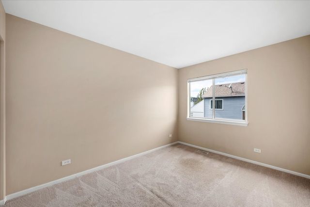 4233 Springlake Drive, Lake In The Hills, IL 60156