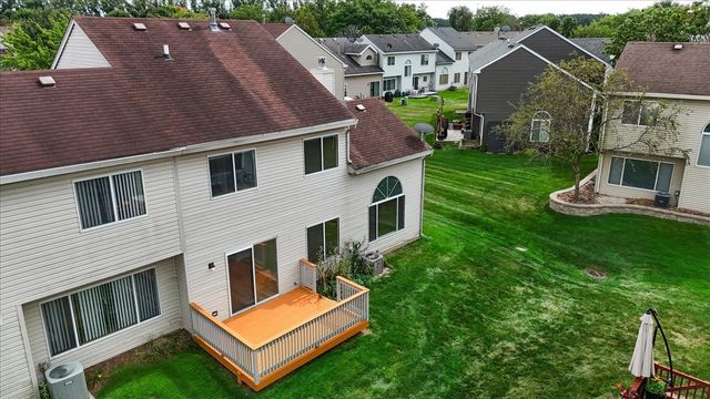 4233 Springlake Drive, Lake In The Hills, IL 60156