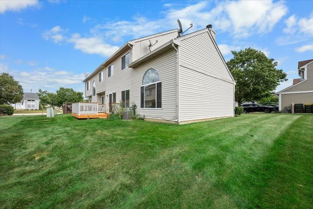 4233 Springlake Drive, Lake In The Hills, IL 60156
